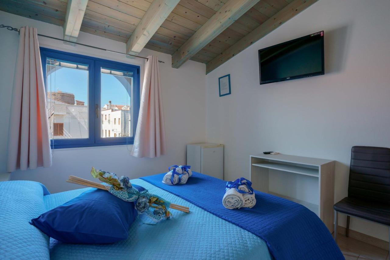 Calabisso Hotel Calasetta Exterior photo